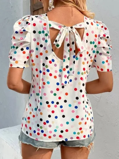 Blusa para dama color blanco con estampado de colores y manga de farol