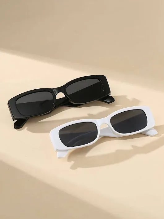 Set de lentes de sol para dama color blanco y negro.