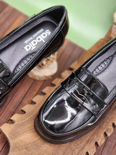 Mocasines Layla-75 Black Pat Pu