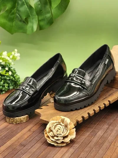 Mocasines Layla-75 Black Pat Pu