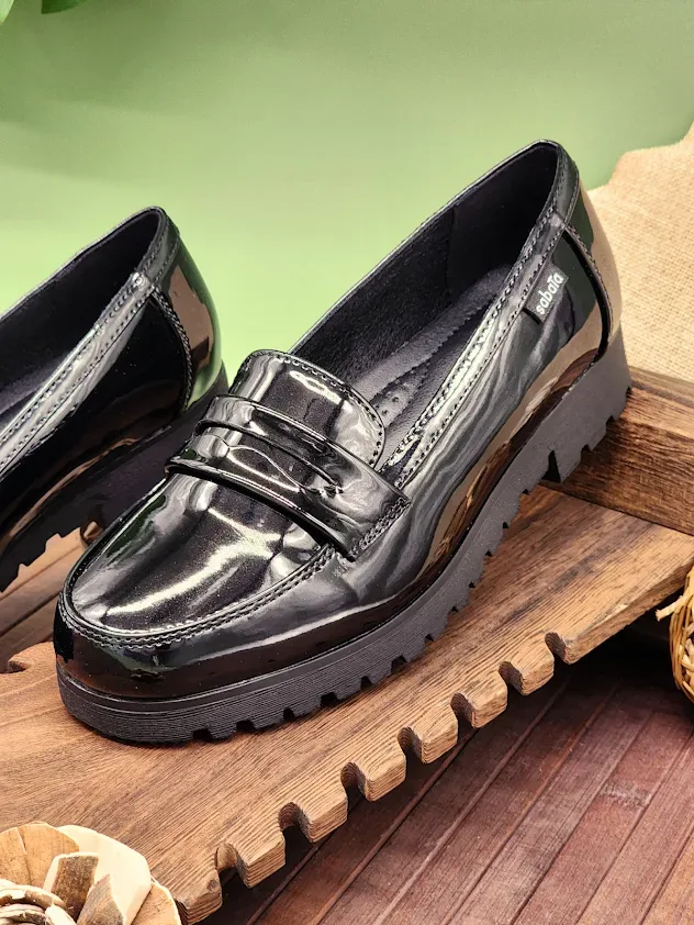 Mocasines Layla-75 Black Pat Pu