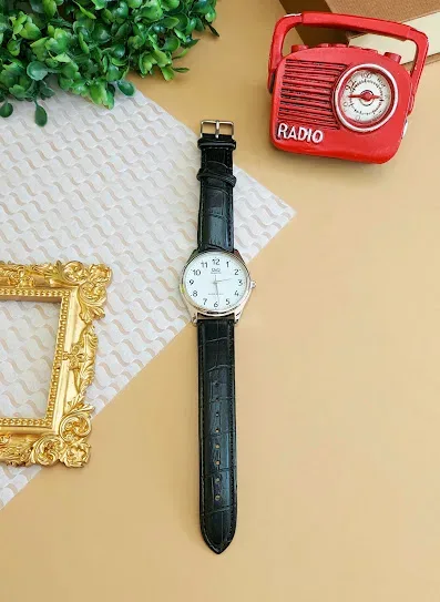 Reloj Q&Q para caballero color negro y plateado