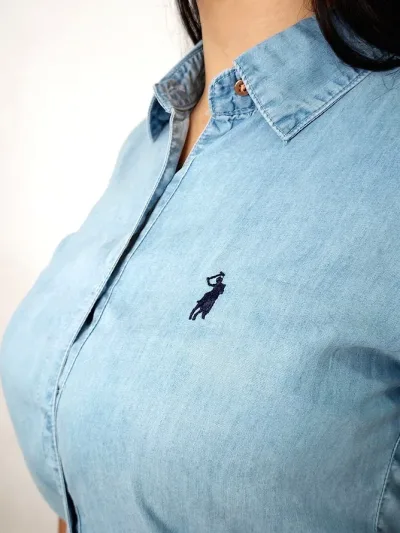 Blusa Cambridge polo de mezclilla para Dama