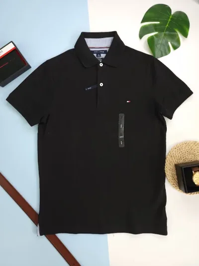 Camiseta Tommy Hilfiger Slim Fit para caballero color negro