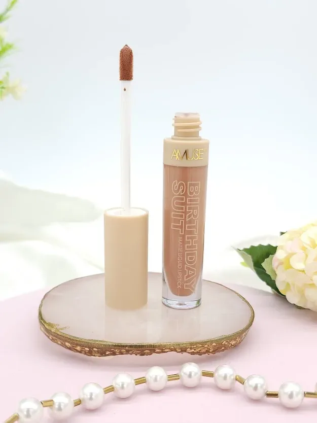 Labial AMUSE liquido matte tono Seamless