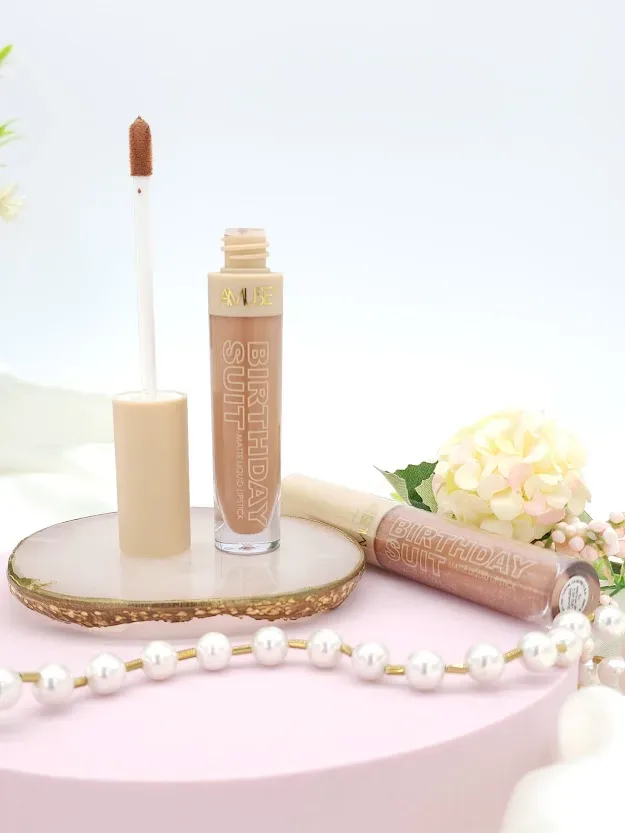 Labial AMUSE liquido matte tono Seamless