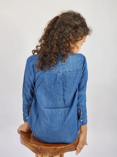 Blusa azul Cambridge Polo Club para niña