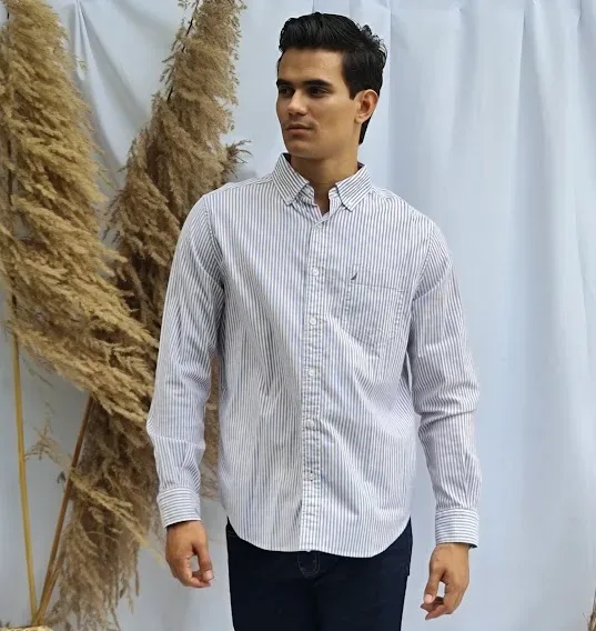 Camisa Naútica para caballero color rayas café y blanco