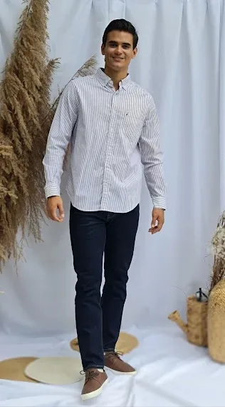 Camisa Naútica para caballero color rayas café y blanco