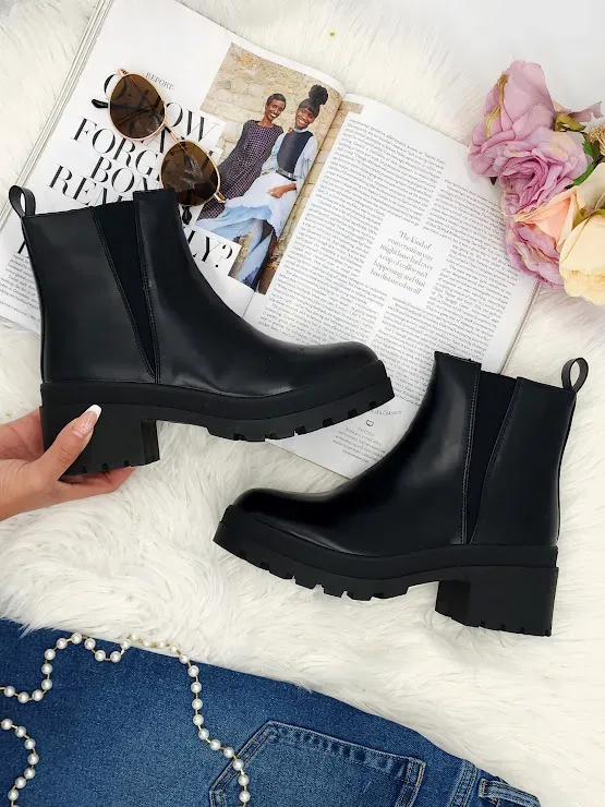 Botines Coral Chelsea Black Gloss