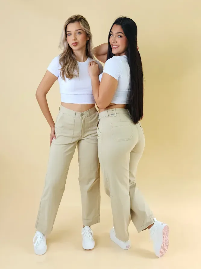 Pantalón Levi´s para dama UTILITY PANTS 0003