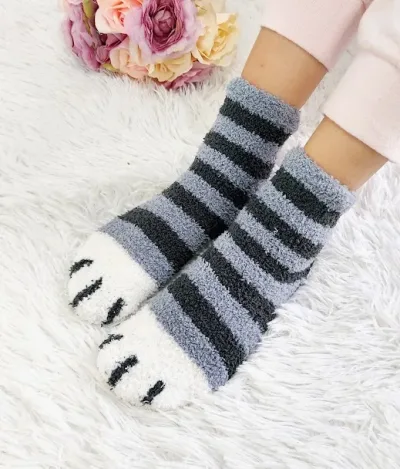 Par de medias para dama diseño de gato multicolor