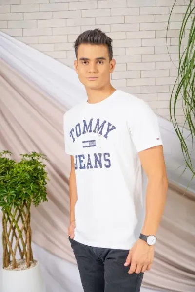 Camiseta Tommy Hilfiger para caballero color blanco