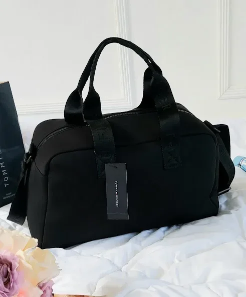 Bolso Tommy Hilfiger para dama color negro
