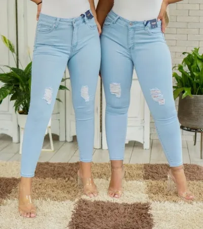 Jeans para dama Café Siete 10638A color celeste