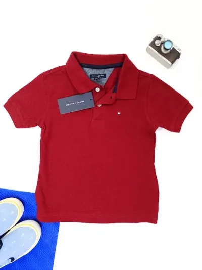 Camiseta Tommy Hilfiger para niño color vino