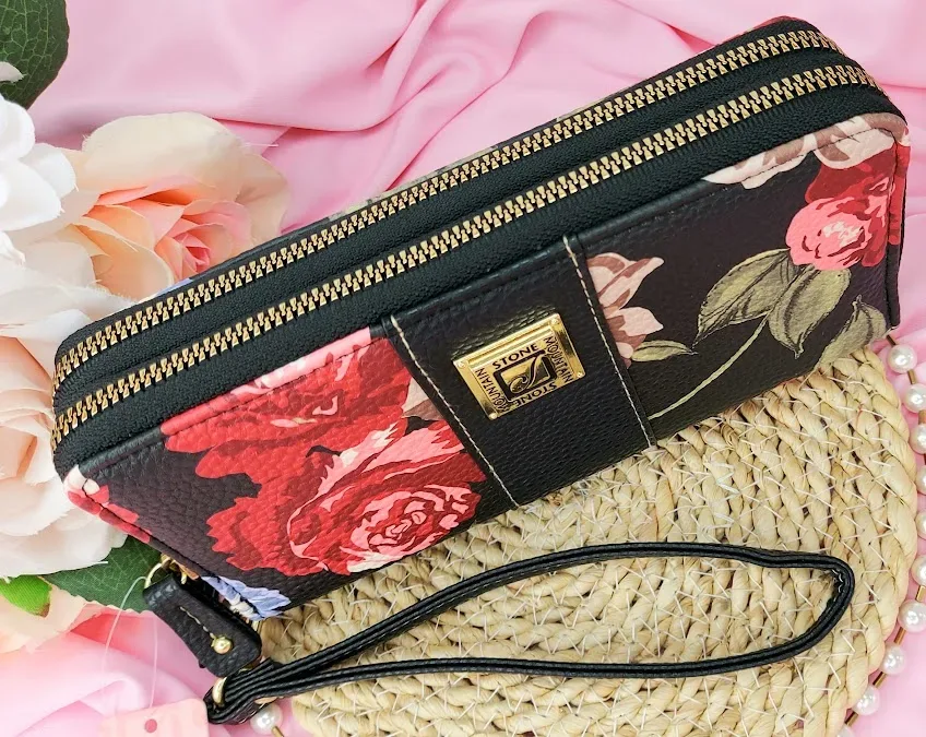 Cartera Stone Mountain Usa para dama diseño floral multicolor