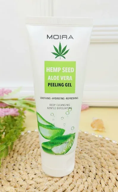 Gel de aloe vera y  semilla de cáñamo Cannabis Sativa y té verde MOIRA