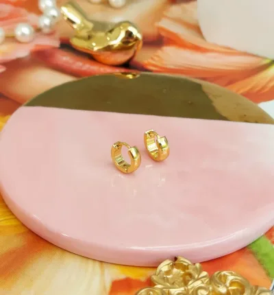 Par de aretes de acero inoxidable para dama