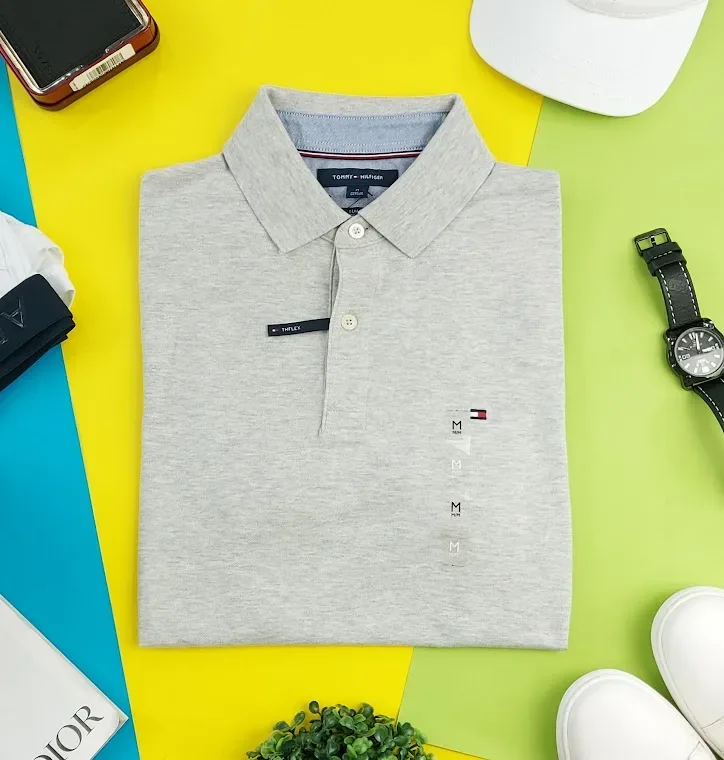 Camiseta Tommy Hilfiger Slim Fit para caballero color gris