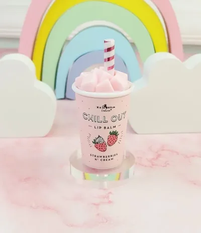 Balsamo labial strawberries n´cream para dama color rosa