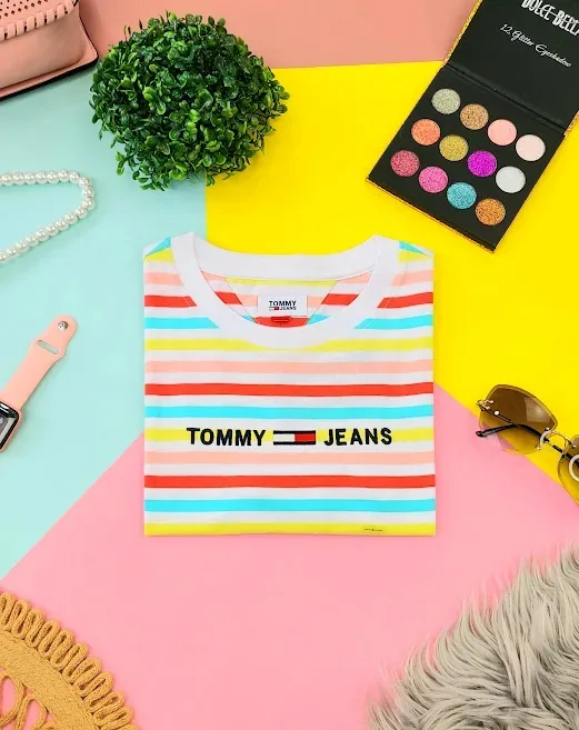 Camiseta Tommy Hilfiger para dama a rayas