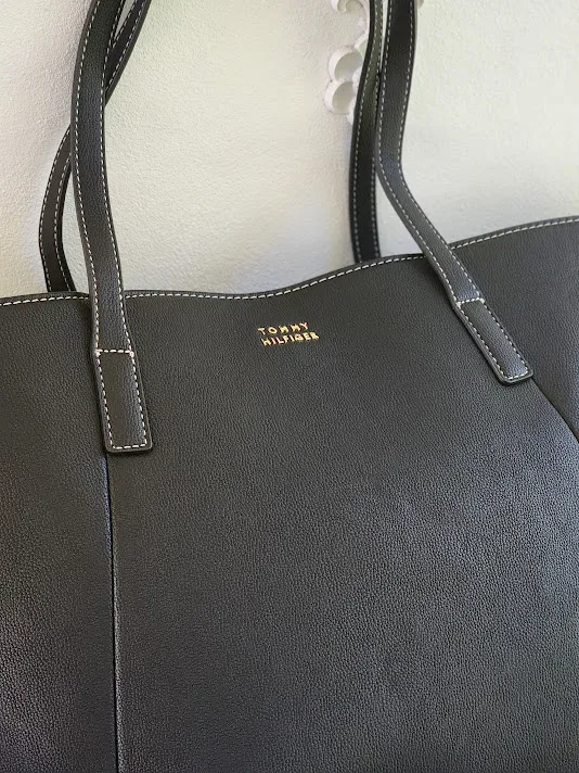 Bolso Tommy Hilfiger para dama XW06280-00IBEH COLOR NEGRO