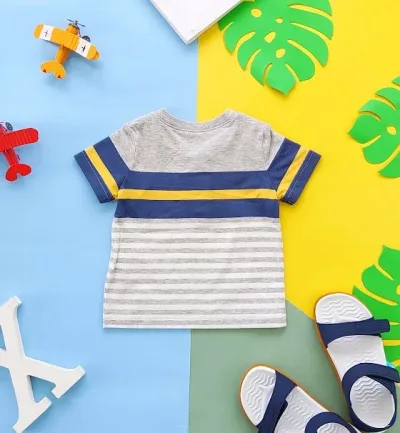 Camiseta para niño Carter's color gris