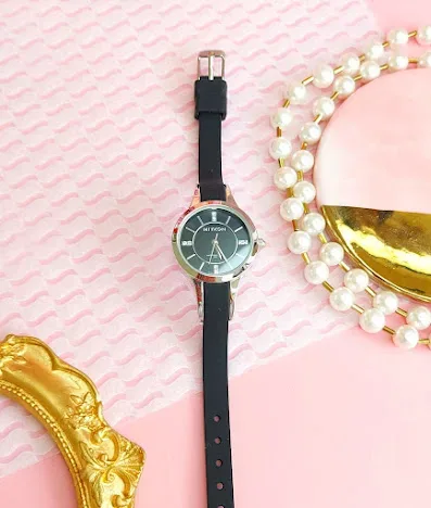 Reloj MIYKON para dama color negro