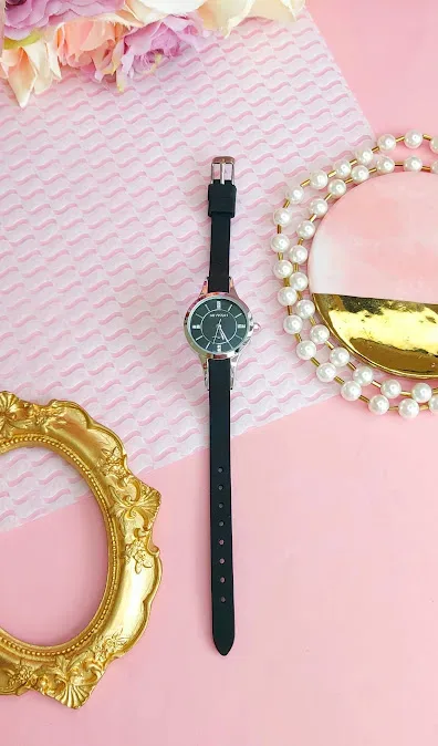 Reloj MIYKON para dama color negro