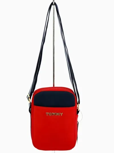 Bolso Tommy Hilfiger rojo y azul