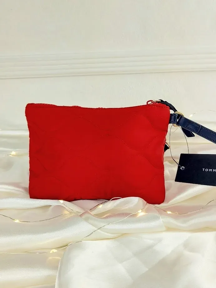 Cartera Tommy Hilfiger para dama color rojo