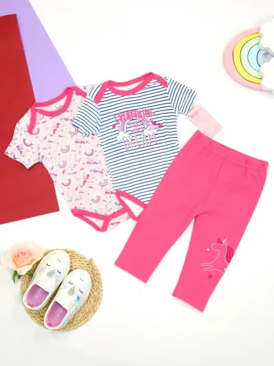 Conjunto para niña en tonos rosados