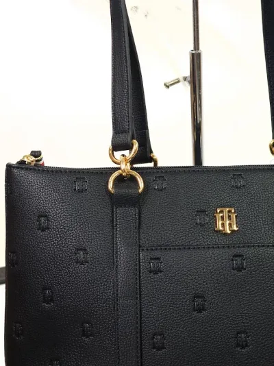 Bolso Tommy Hilfiger para dama color negro