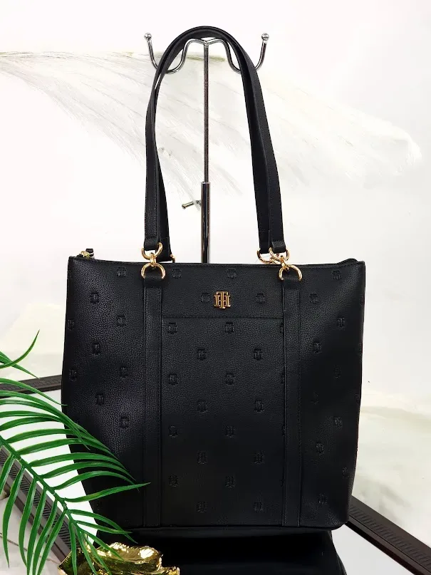 Bolso Tommy Hilfiger para dama color negro