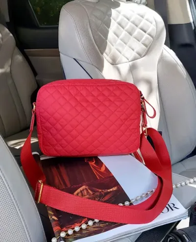 Bolso Tommy Hilfiger para dama color rojo