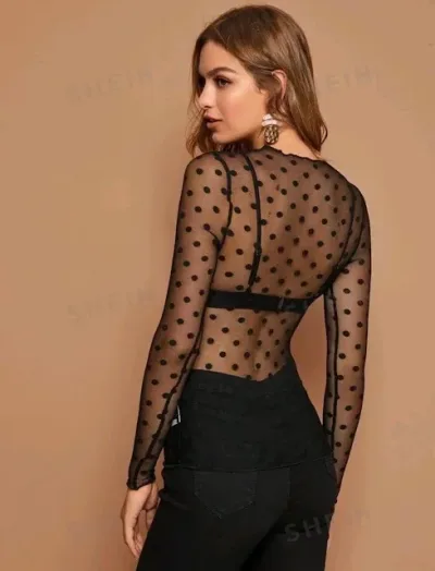 Blusa para dama trasparente con diseño de puntos