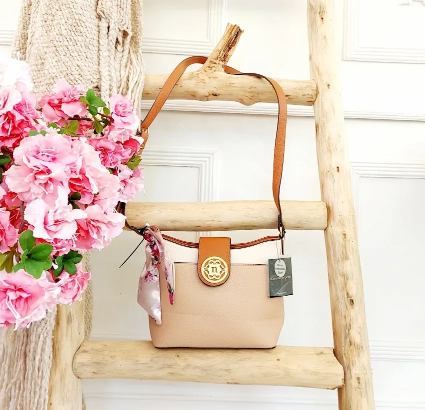 Bolso de hombro Nanette Lepore para dama