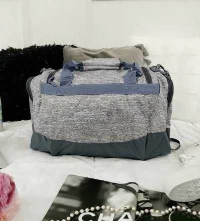 Bolso Adidas para dama color gris y morado