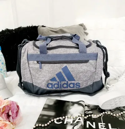Bolso Adidas para dama color gris y morado