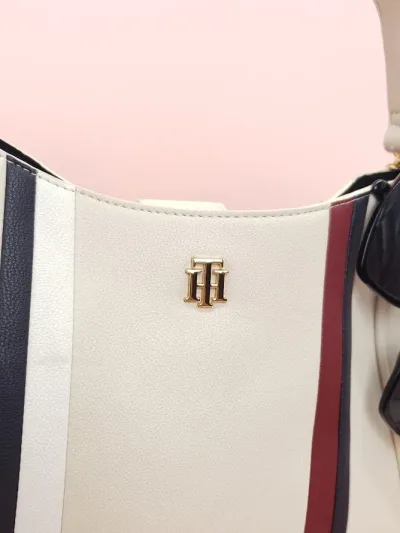 Bolso Tommy Hilfiger para dama- XW04573 250 AA8