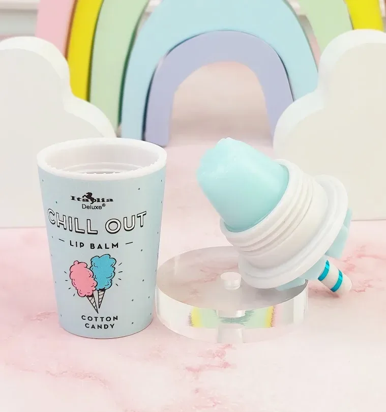 Balsamo labial Cotton Candy para dama color celeste