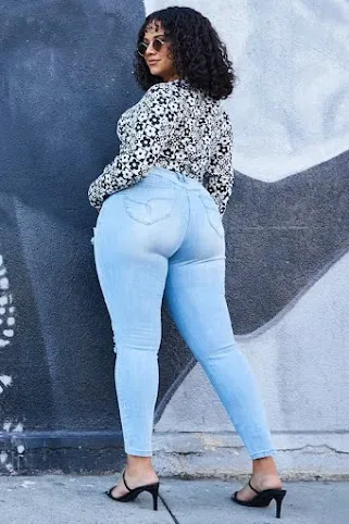 Jeans para dama color celeste EP954048