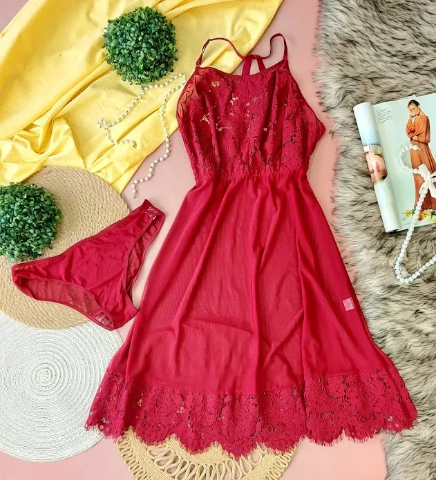 Lencería para dama color vino