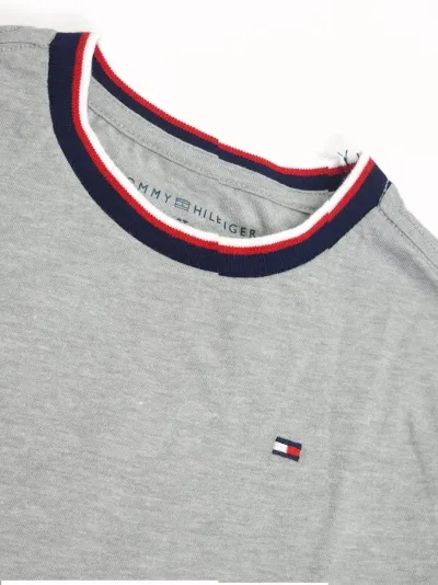 Camiseta Tommy Hilfilger para niño color gris