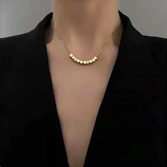 Collar de acero inoxidable para dama color dorado
