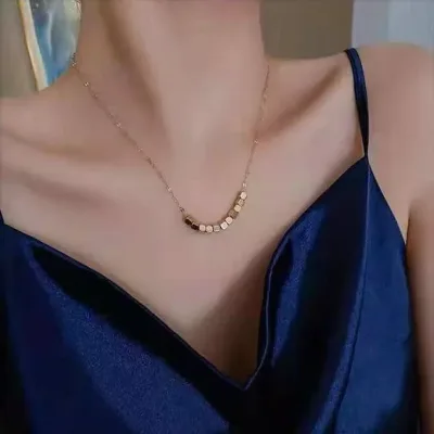 Collar de acero inoxidable para dama color dorado