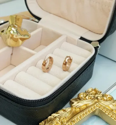 Aretes de acero inoxidable para dama color oro rosa