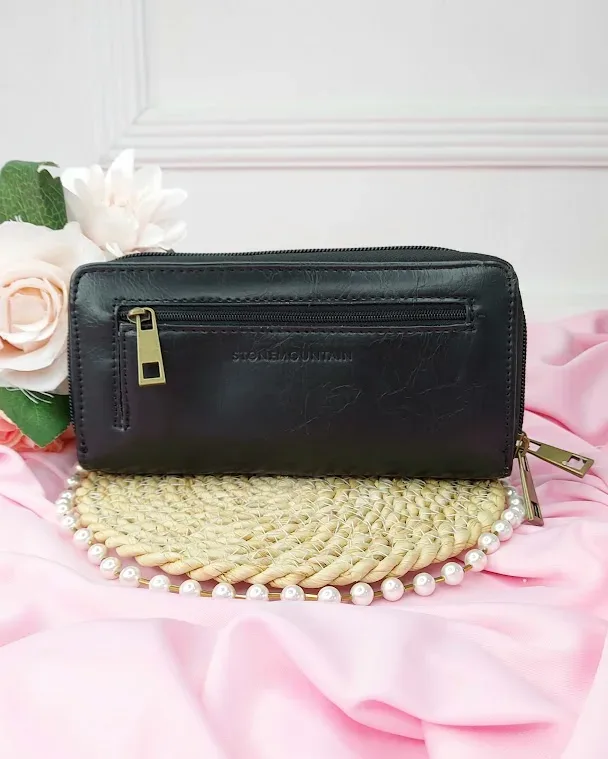 Cartera Stone Mountain Usa para dama color negro y camel