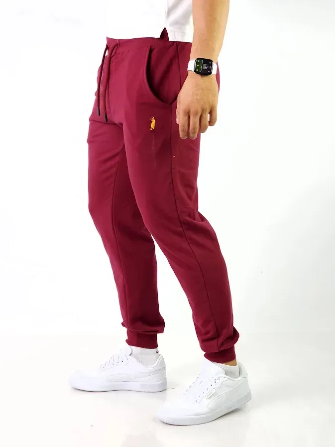 Jogger Cambridge Polo Club para caballero color vino